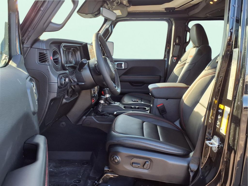 2025 Jeep Wrangler 4-Door Rubicon - Photo 16