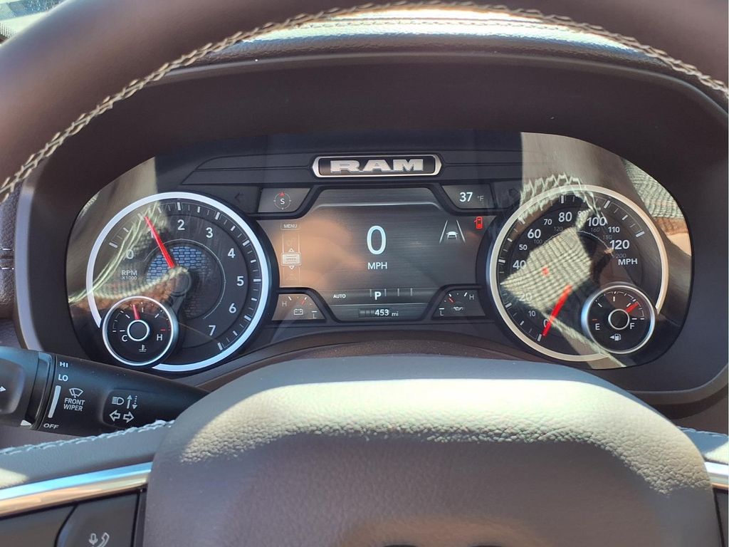2025 RAM 1500 Laramie - Photo 14