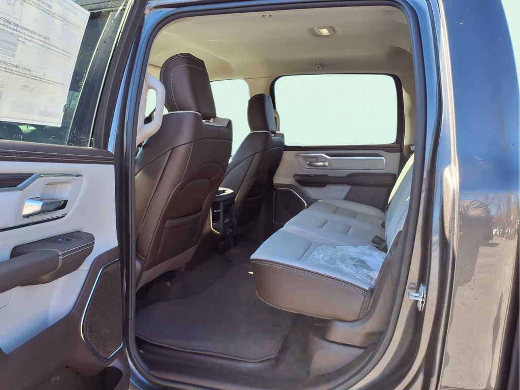 2025 RAM 1500 Laramie - Photo 19