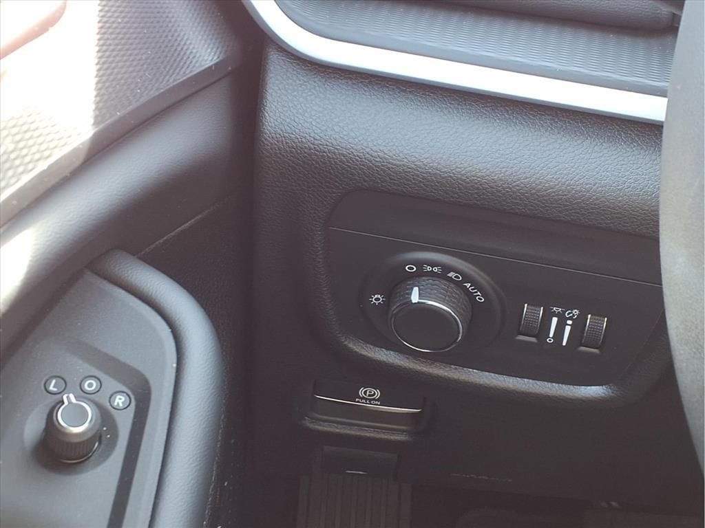 2025 Jeep Grand Cherokee Altitude - Photo 12