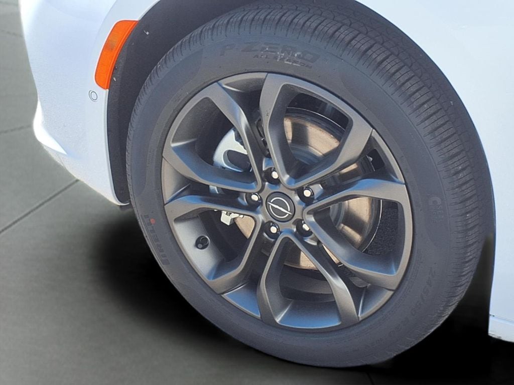 2025 Chrysler Pacifica Select - Photo 14