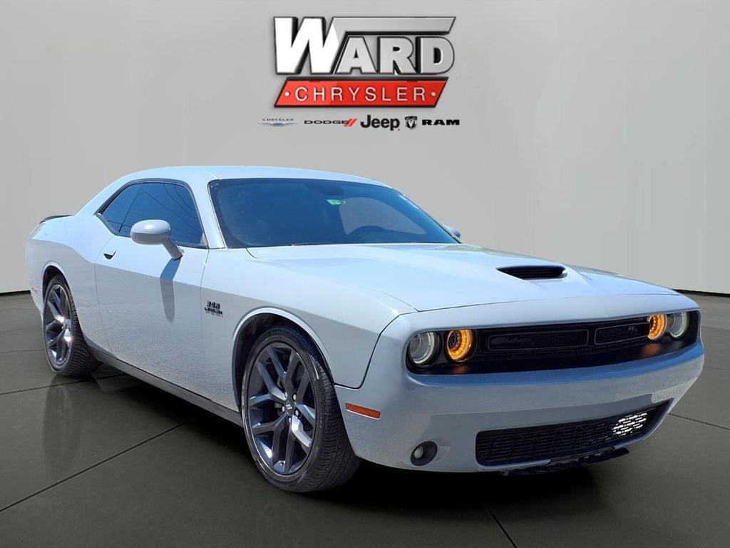 2022 Dodge Challenger R/T's photo