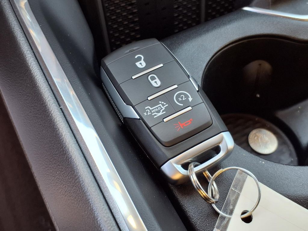 2025 RAM 1500 Laramie - Photo 12