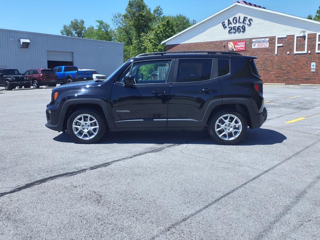 Used 2021 Jeep Renegade Latitude with VIN ZACNJCBB0MPN22711 for sale in Carbondale, IL