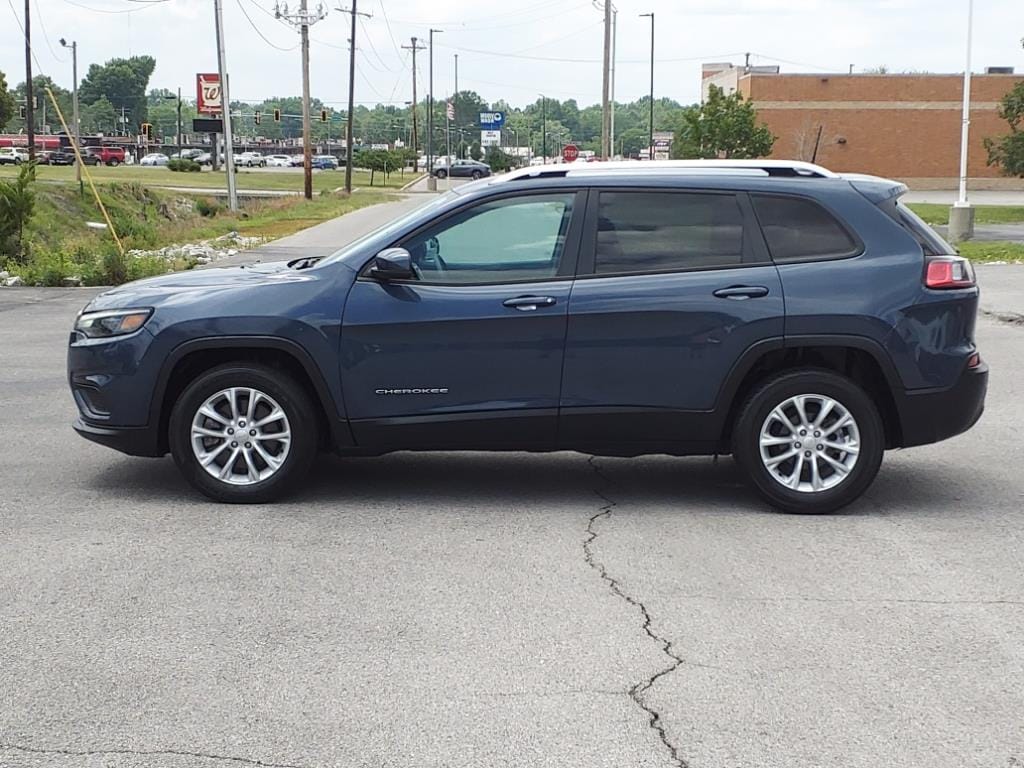 Used 2021 Jeep Cherokee Latitude with VIN 1C4PJLCBXMD173775 for sale in Carbondale, IL