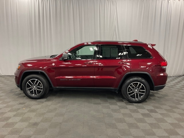 Used 2018 Jeep Grand Cherokee Trailhawk with VIN 1C4RJFLGXJC107508 for sale in Moorhead, Minnesota