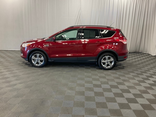 Used 2016 Ford Escape SE with VIN 1FMCU9G99GUA98941 for sale in Moorhead, Minnesota