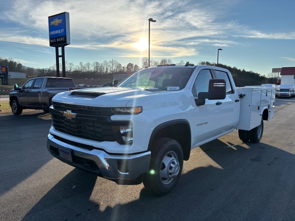 2026 Chevrolet Silverado 3500HD Work Truck's photo