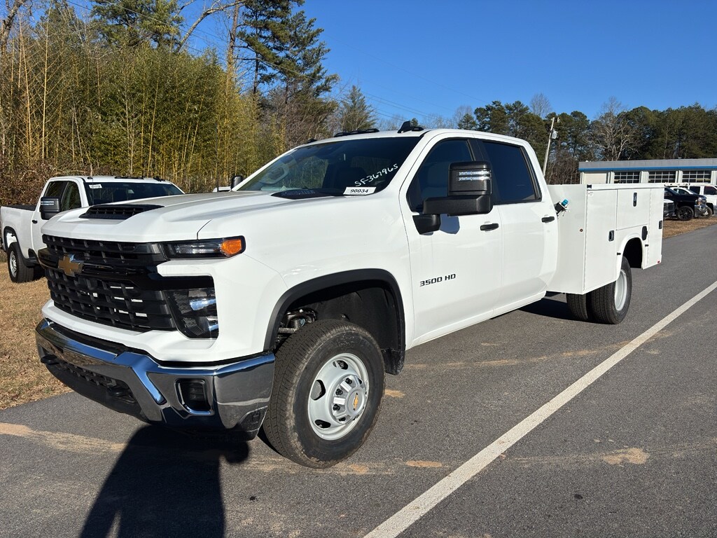 2025 Chevrolet Silverado 3500HD Work Truck's photo