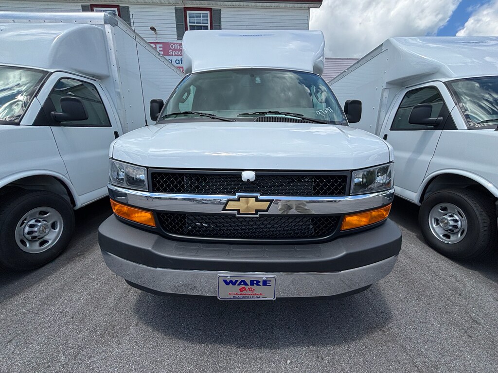 New 2025 Chevrolet Express Cutaway 3500 1WT Cutaway Van