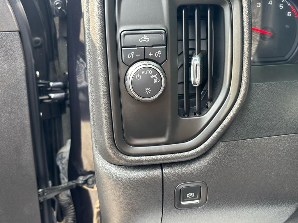 2023 Chevrolet Silverado 1500 Custom - Photo 14