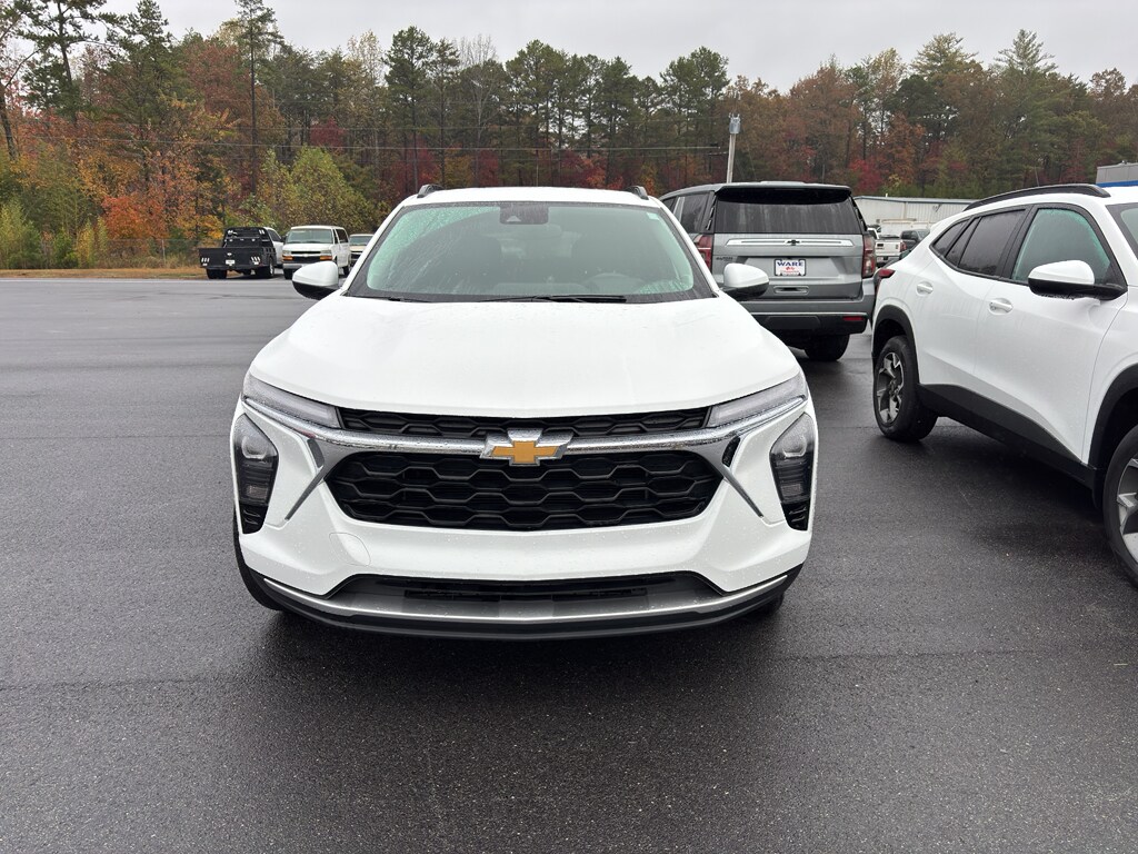 Used 2024 Chevrolet Trax LT SUV