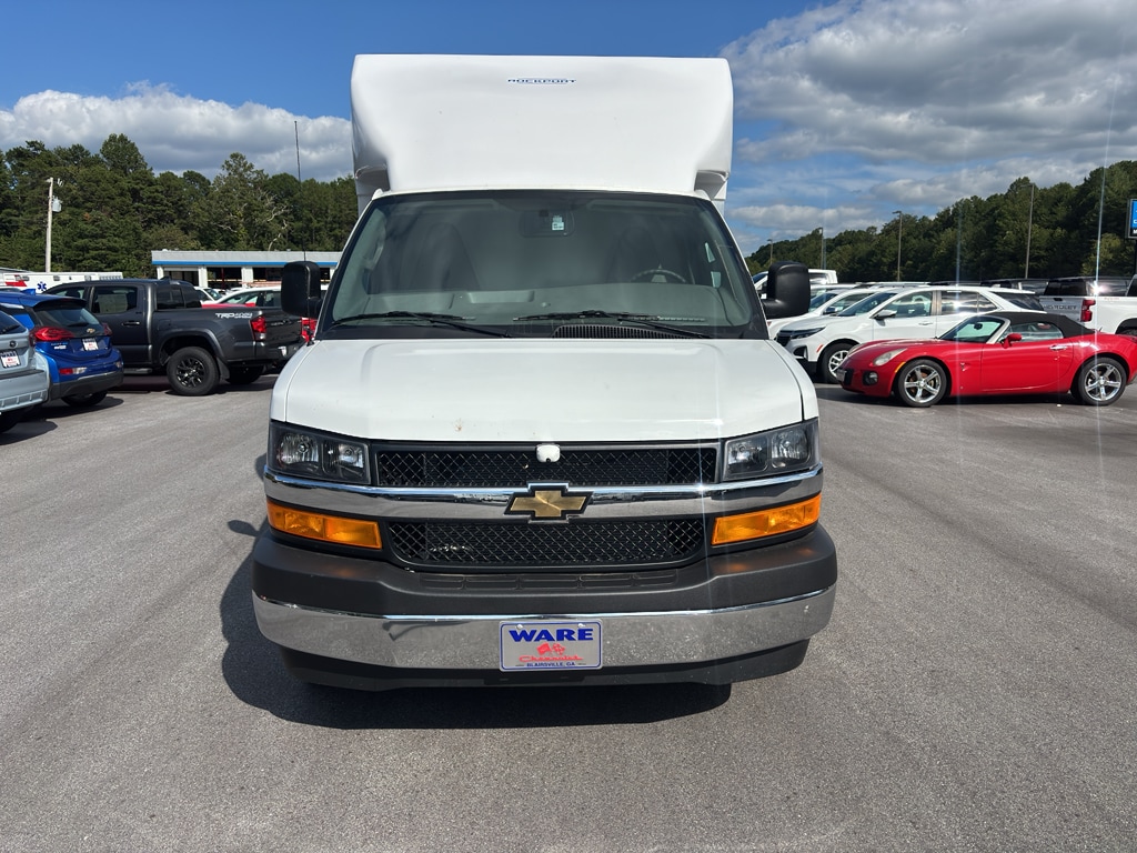 New 2025 Chevrolet Express Cutaway 3500 1WT Cutaway Van