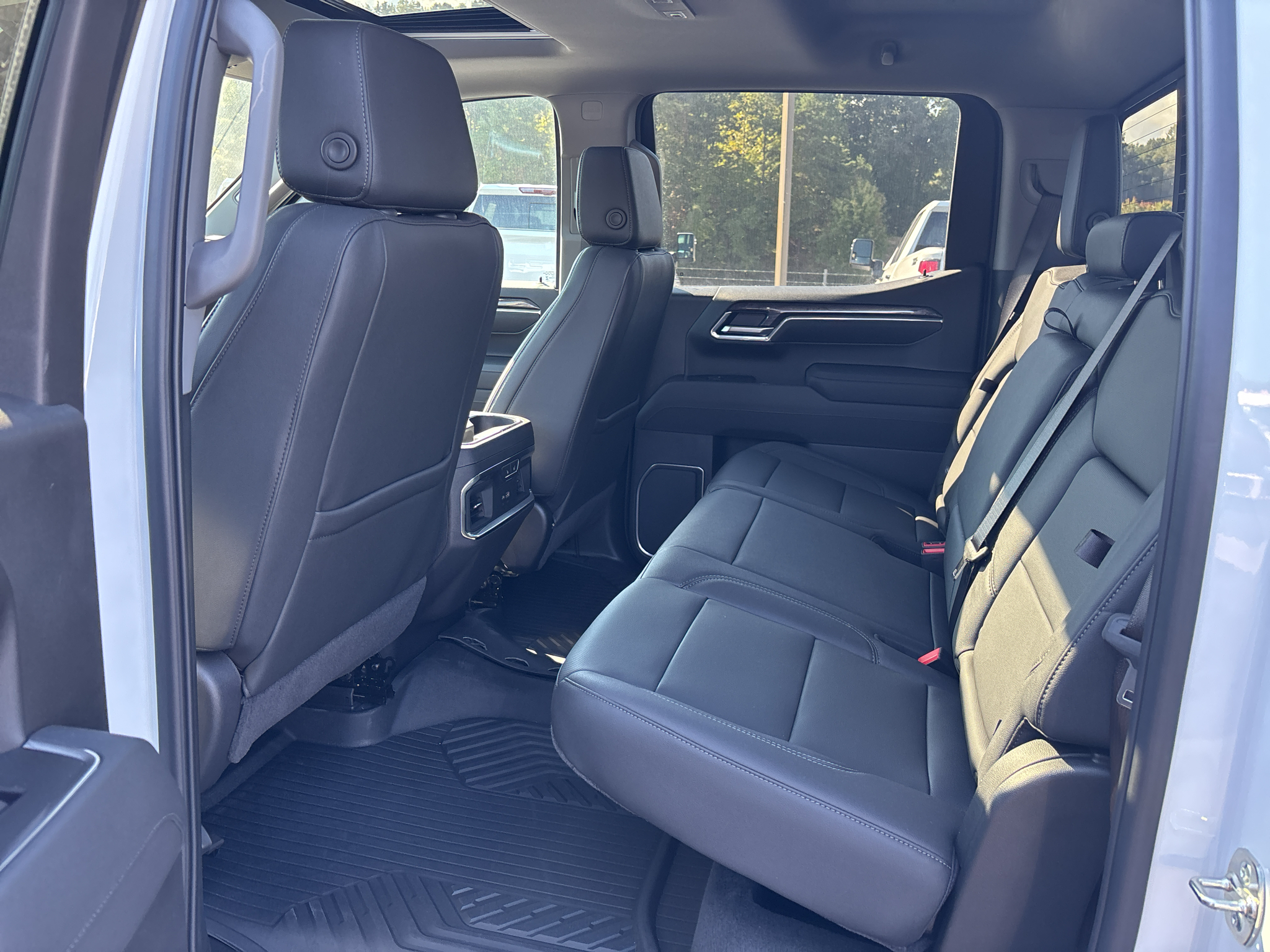2026 Chevrolet Silverado 1500 LTZ - Photo 12