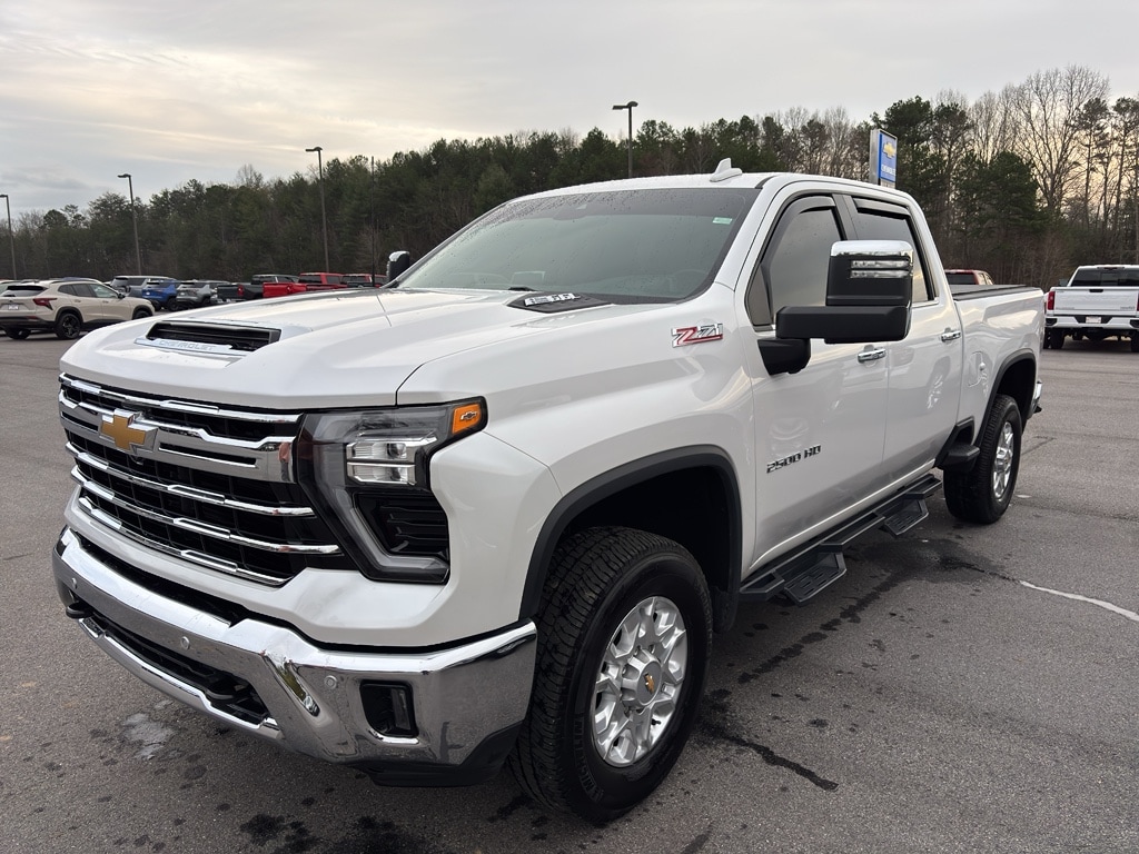 2024 Chevrolet Silverado 2500HD LTZ's photo