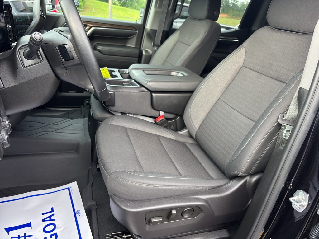 2024 Chevrolet Silverado 1500 RST - Photo 15