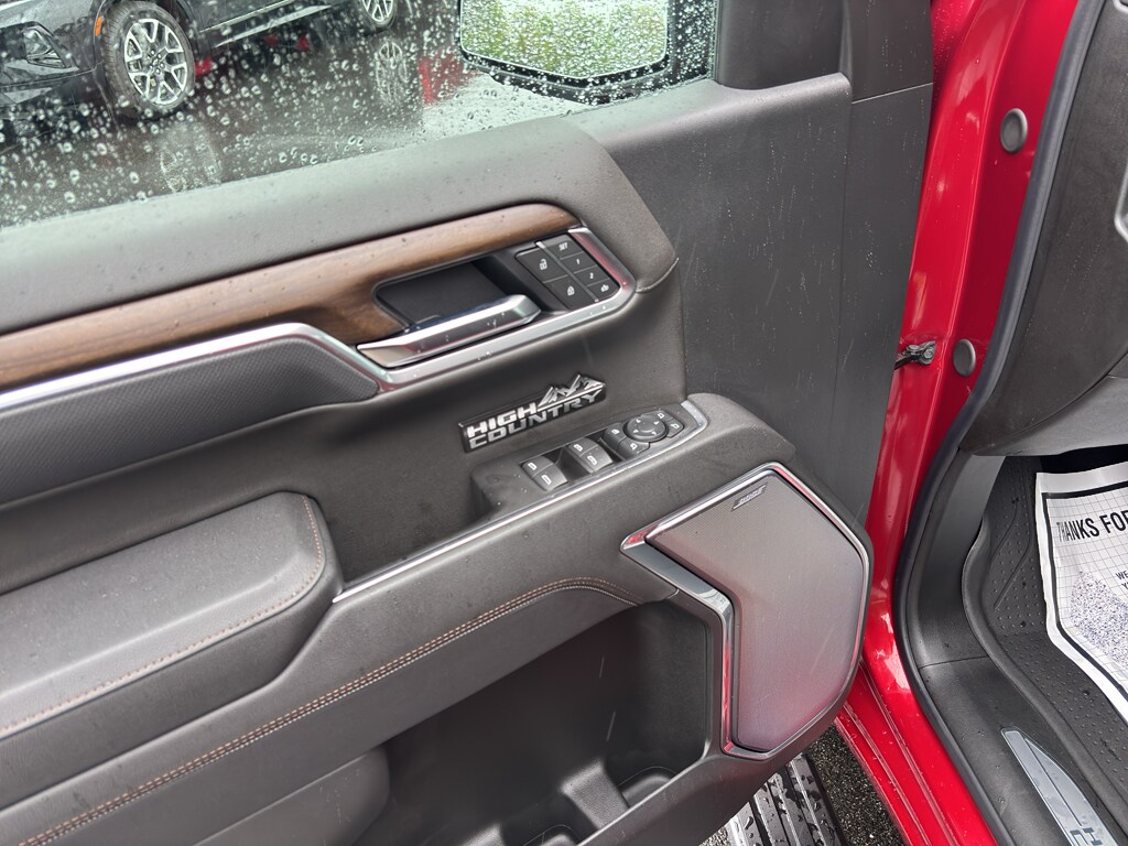 2025 Chevrolet Silverado 1500 High Country - Photo 14