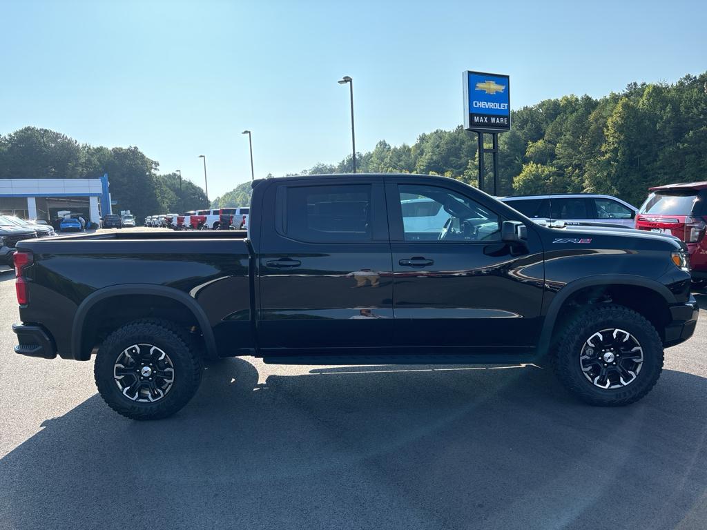 Used 2022 Chevrolet Silverado 1500 ZR2 with VIN 3GCUDHEL9NG559024 for sale in Blairsville, GA