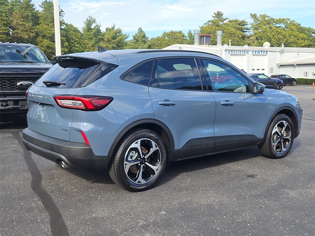 New 2025 Ford Escape ST-Line Select SUV