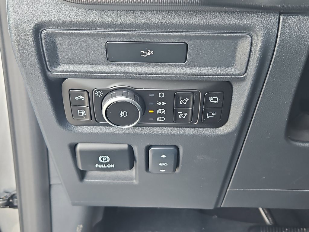 2026 Ford F-150 Lariat - Photo 9