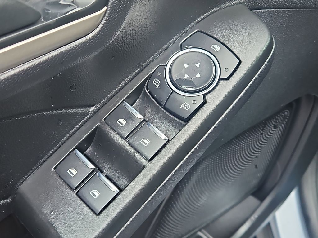2022 Ford Escape SE - Photo 19