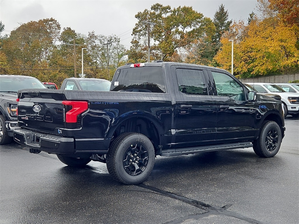 New 2025 Ford F-150 Lightning XLT TRUCK