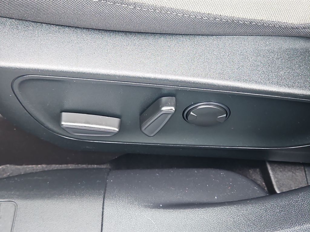 2022 Ford Escape SE - Photo 14