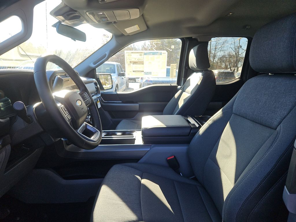2026 Ford F-150 XLT - Photo 17