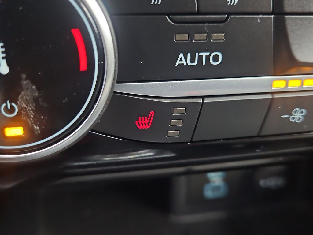 2022 Ford Escape SE - Photo 11