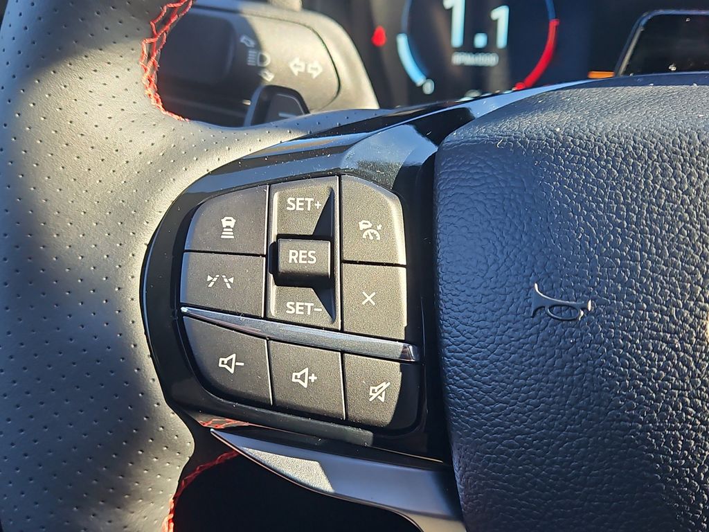 2026 Ford Explorer ST - Photo 17