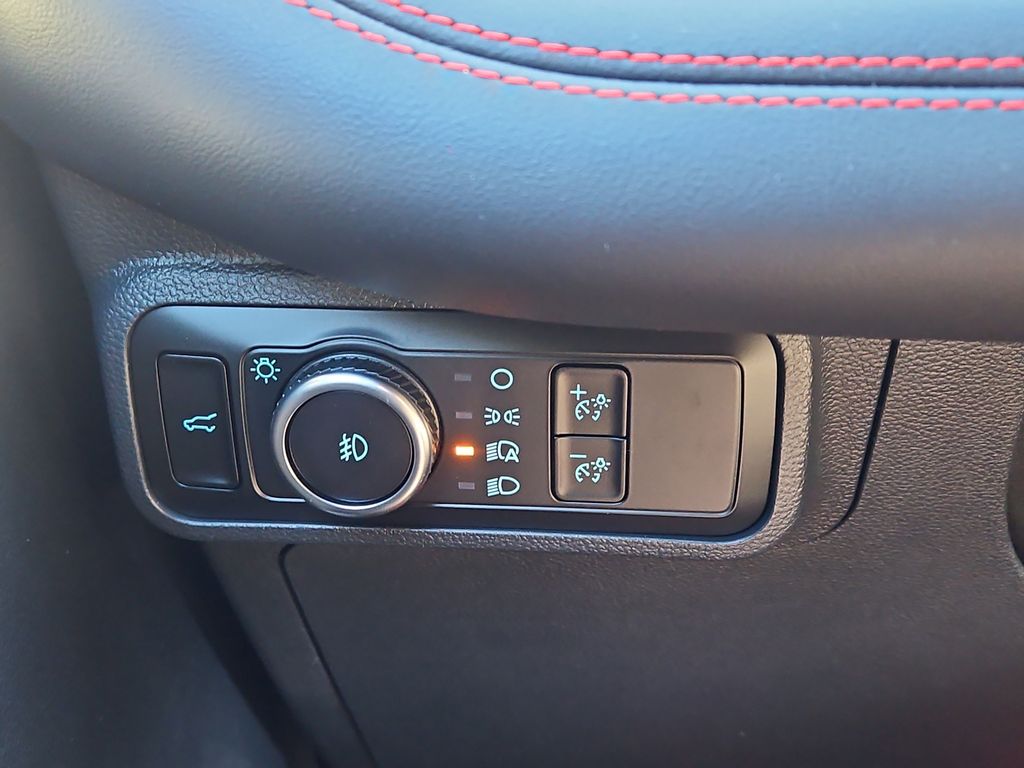 2026 Ford Explorer ST - Photo 9