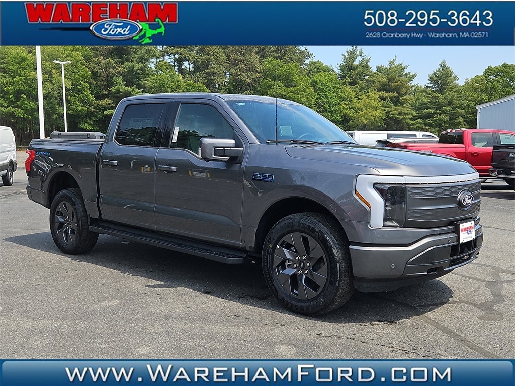2025 Ford F-150 Lightning Lariat's photo