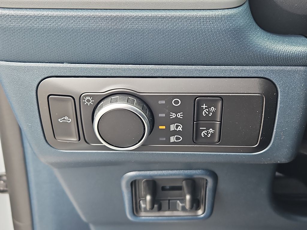 2026 Ford Maverick XL - Photo 8