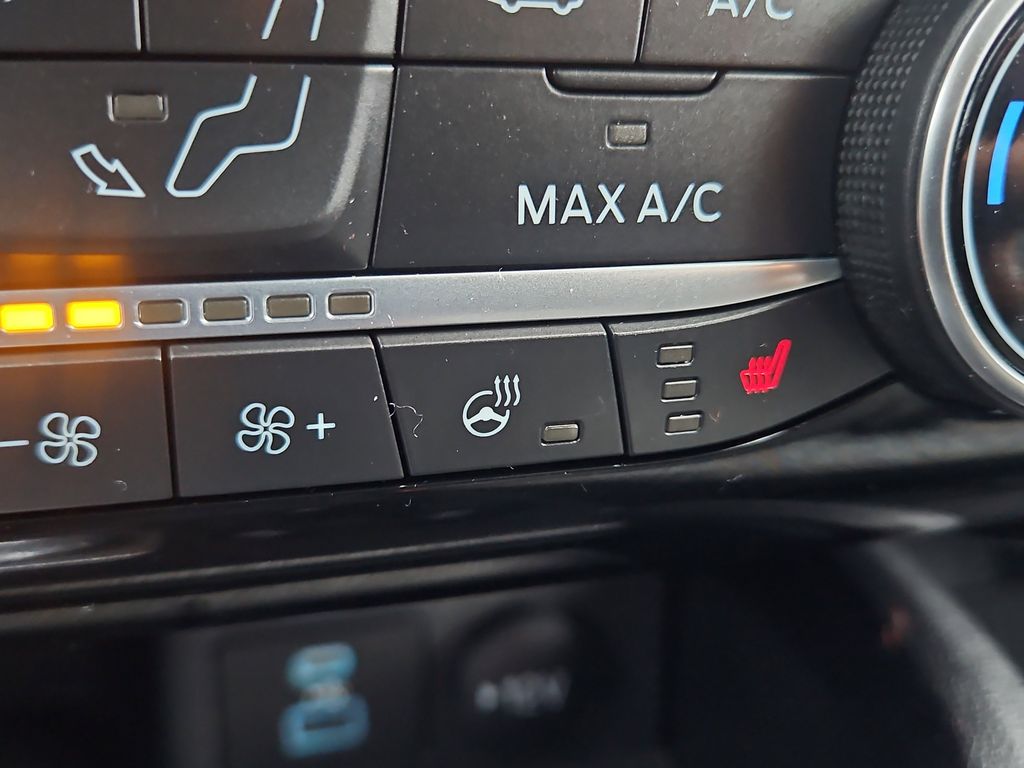 2022 Ford Escape SE - Photo 12