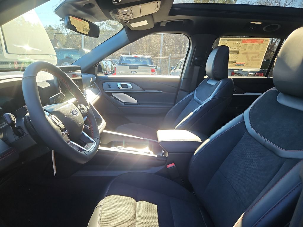 2026 Ford Explorer ST - Photo 22