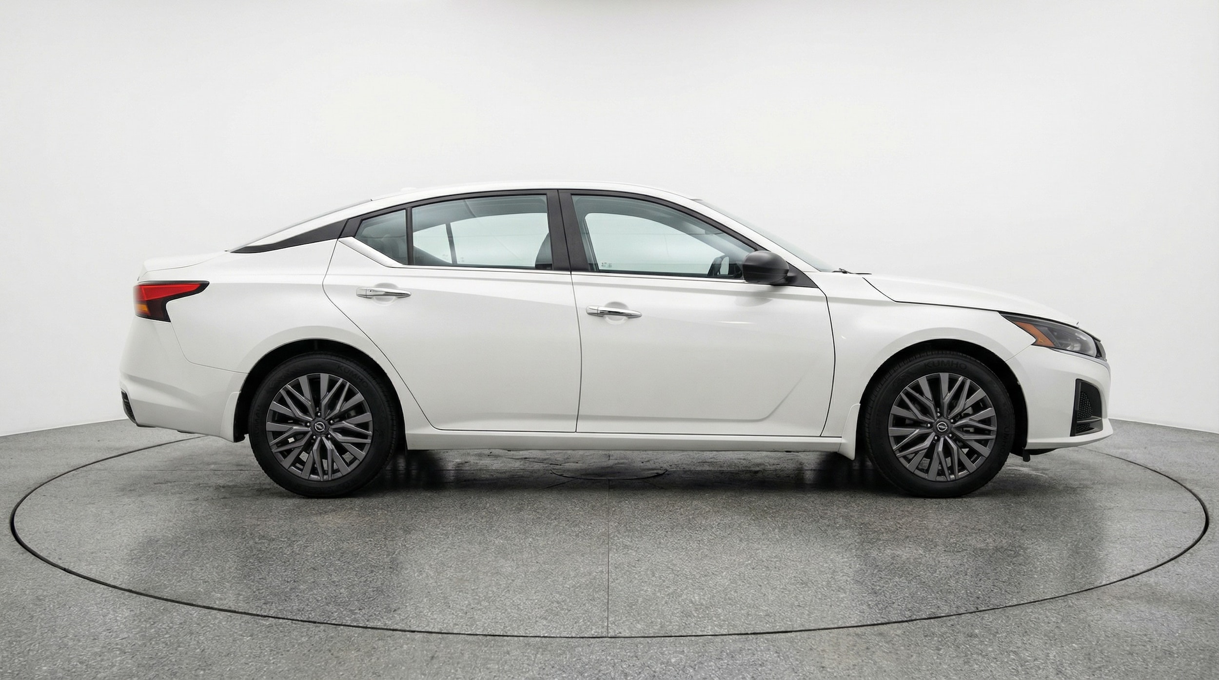 Thumbnail: 2025 Nissan Altima - 8