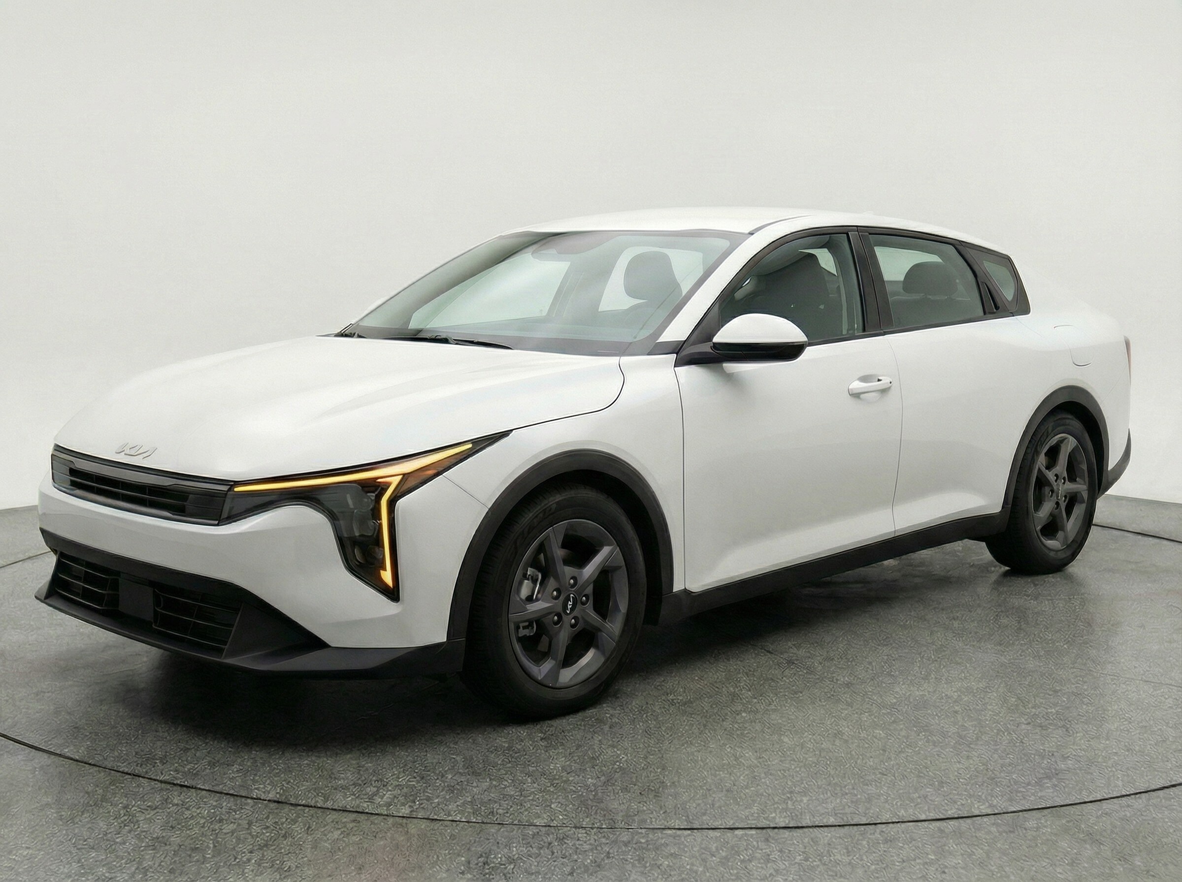 Thumbnail: 2025 Kia K4 - 3