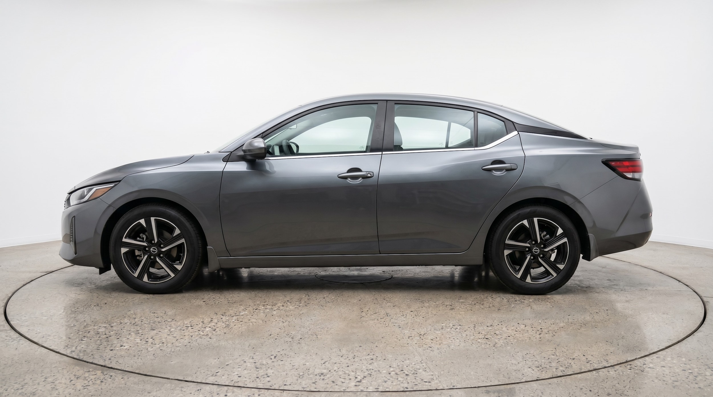 Thumbnail: 2025 Nissan Sentra - 4