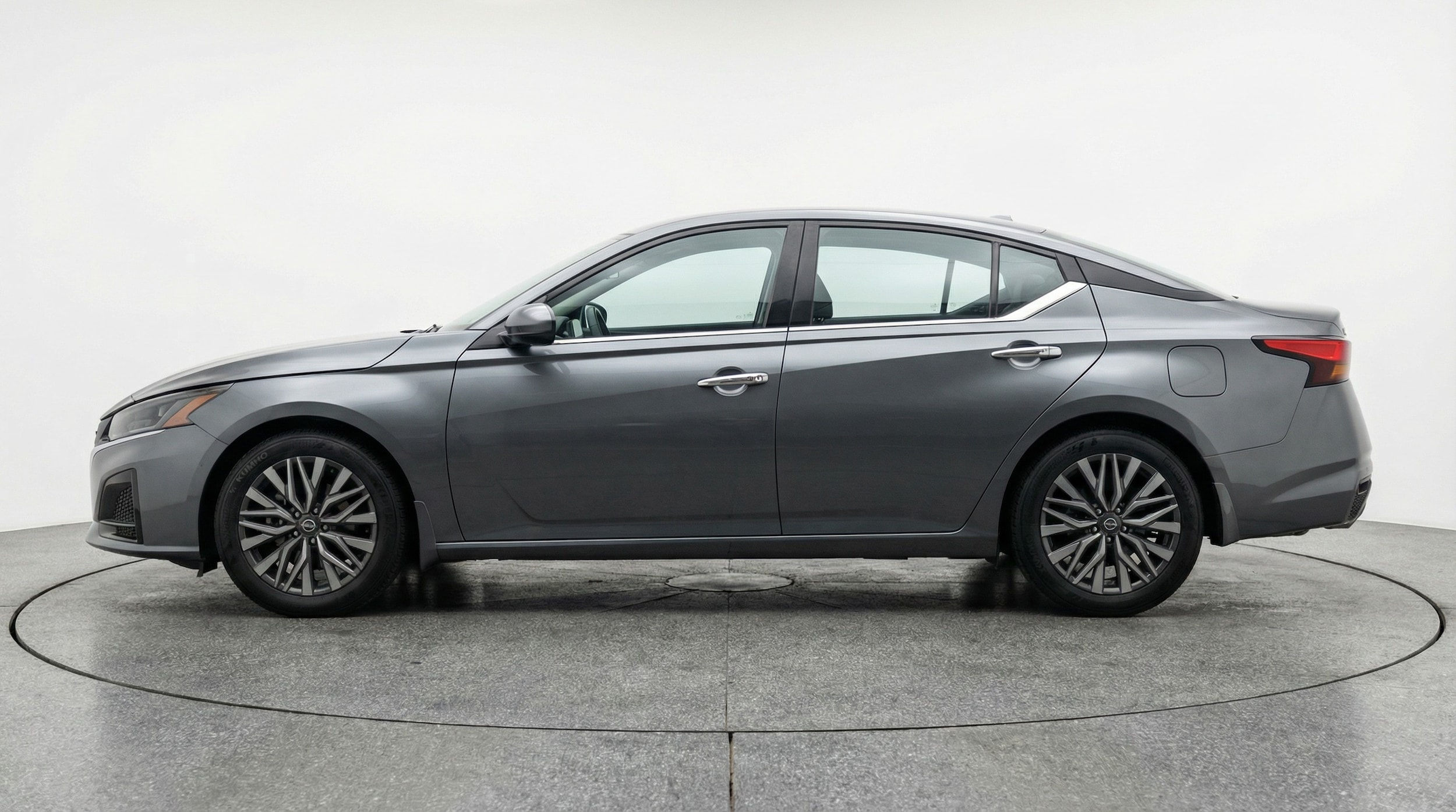 Thumbnail: 2025 Nissan Altima - 4