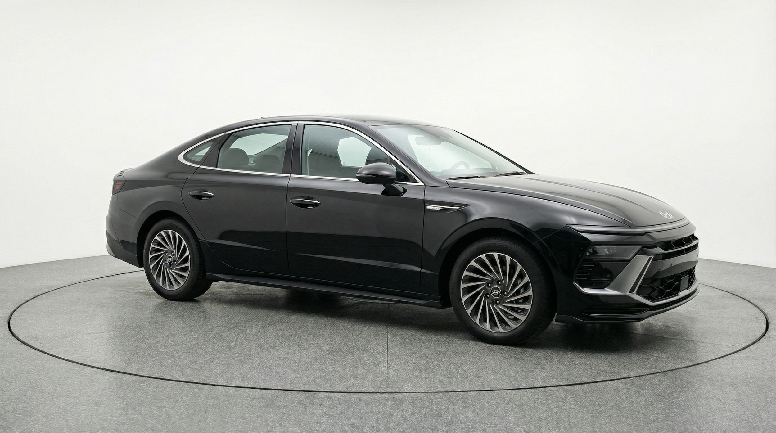 Thumbnail: 2025 Hyundai Sonata - 1