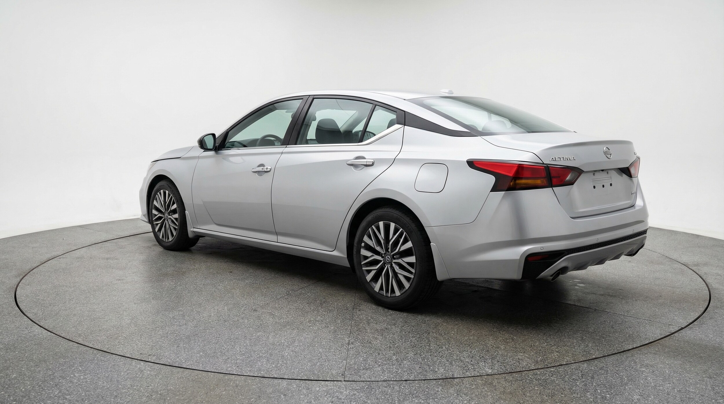 Thumbnail: 2025 Nissan Altima - 5