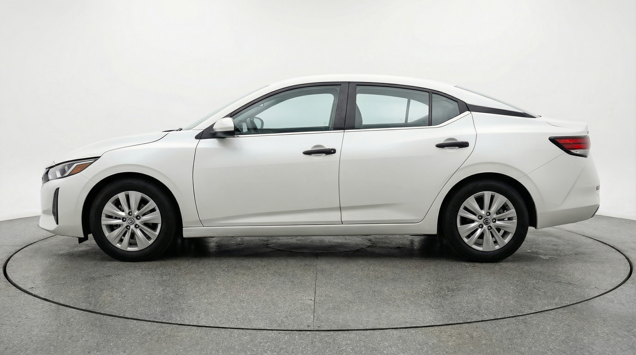 Thumbnail: 2025 Nissan Sentra - 4