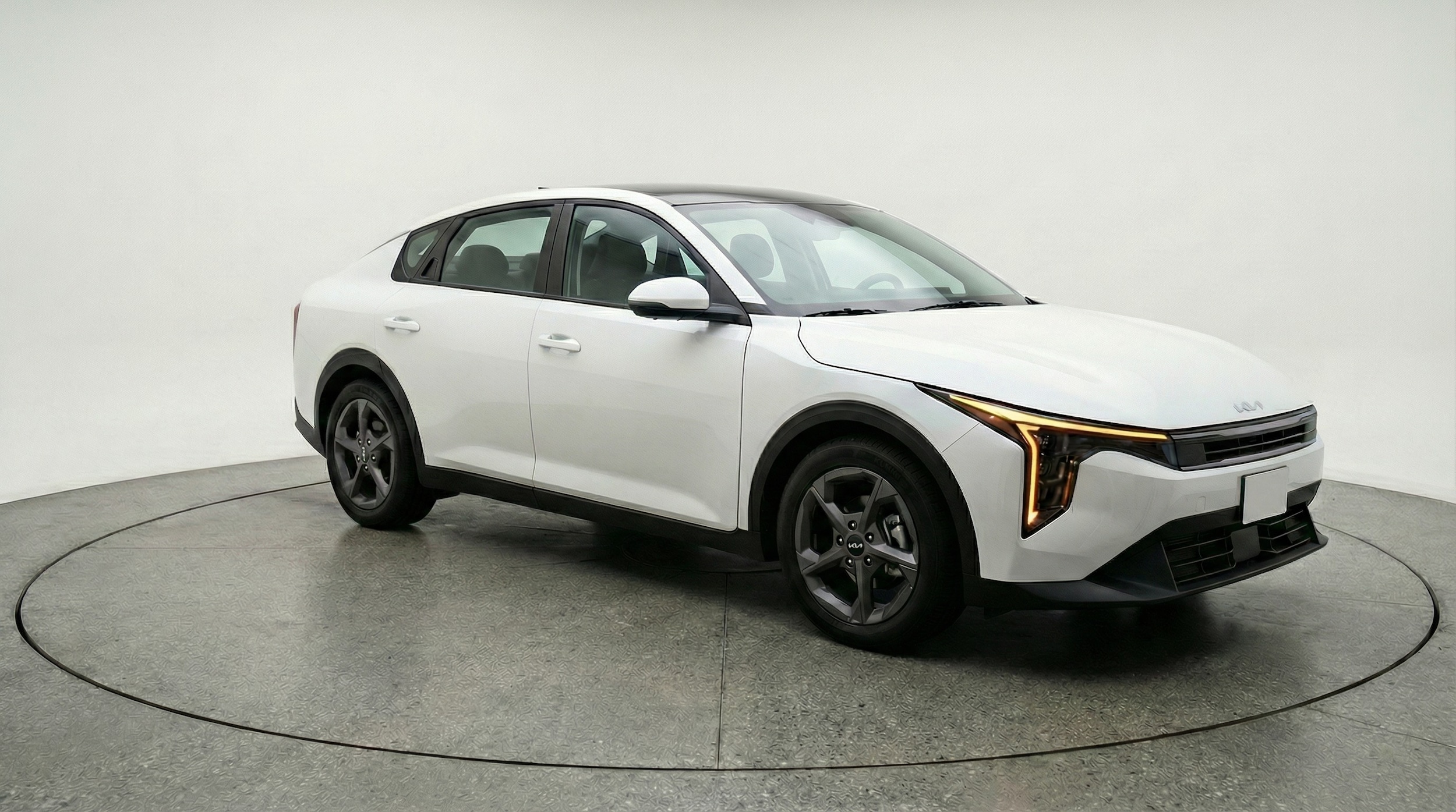 Thumbnail: 2025 Kia K4 - 1