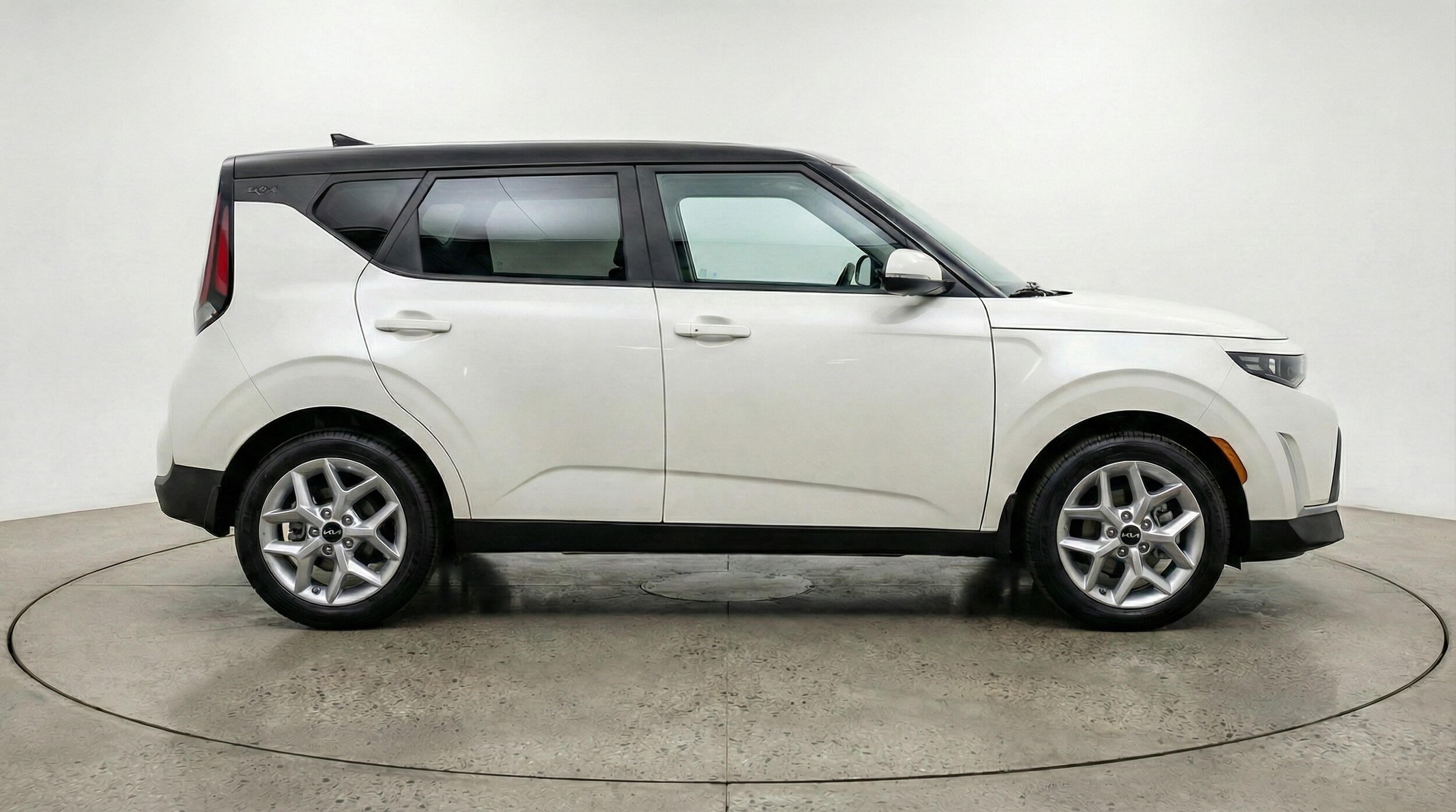 Thumbnail: 2025 Kia Soul - 8