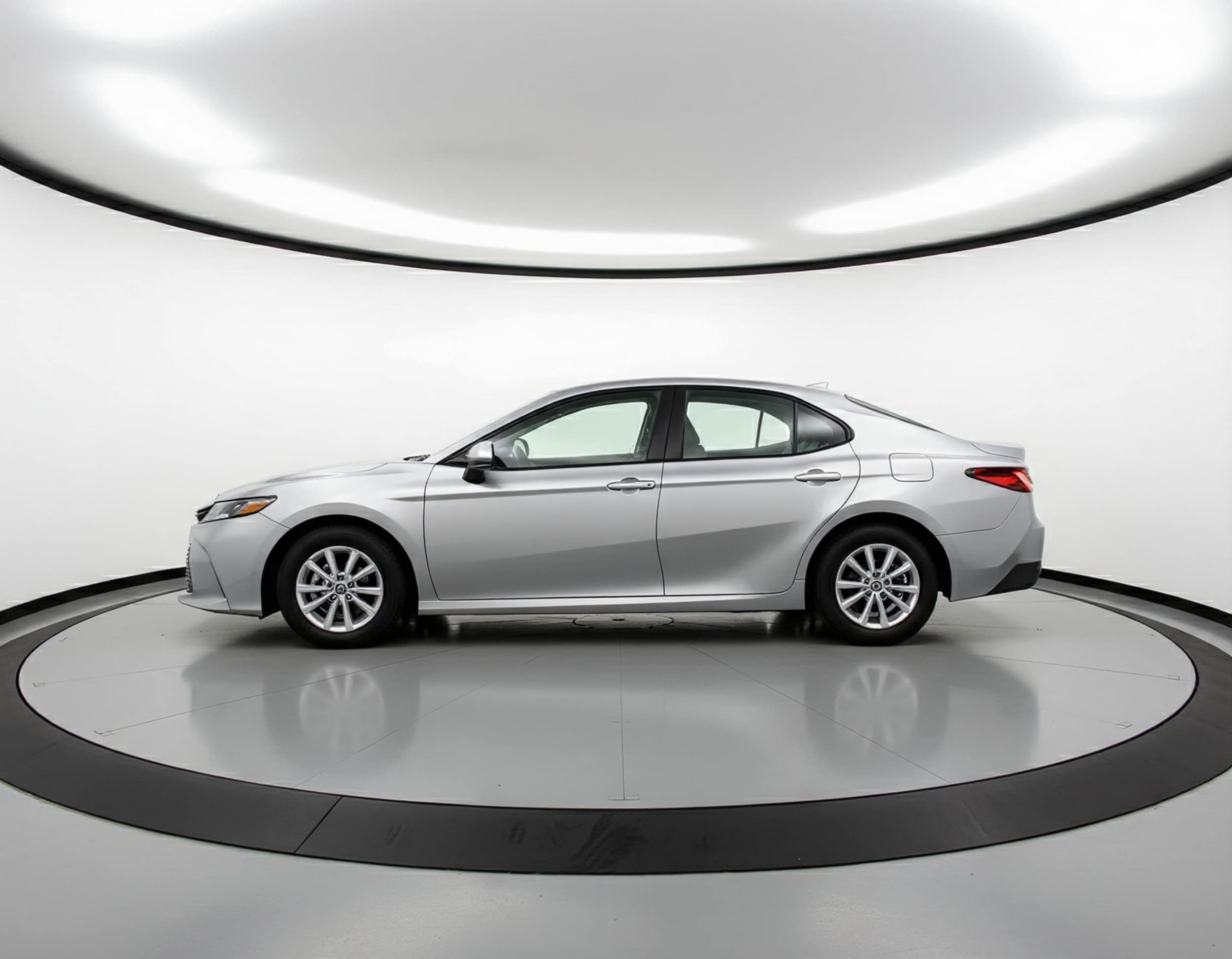 Thumbnail: 2025 Toyota Camry - 4