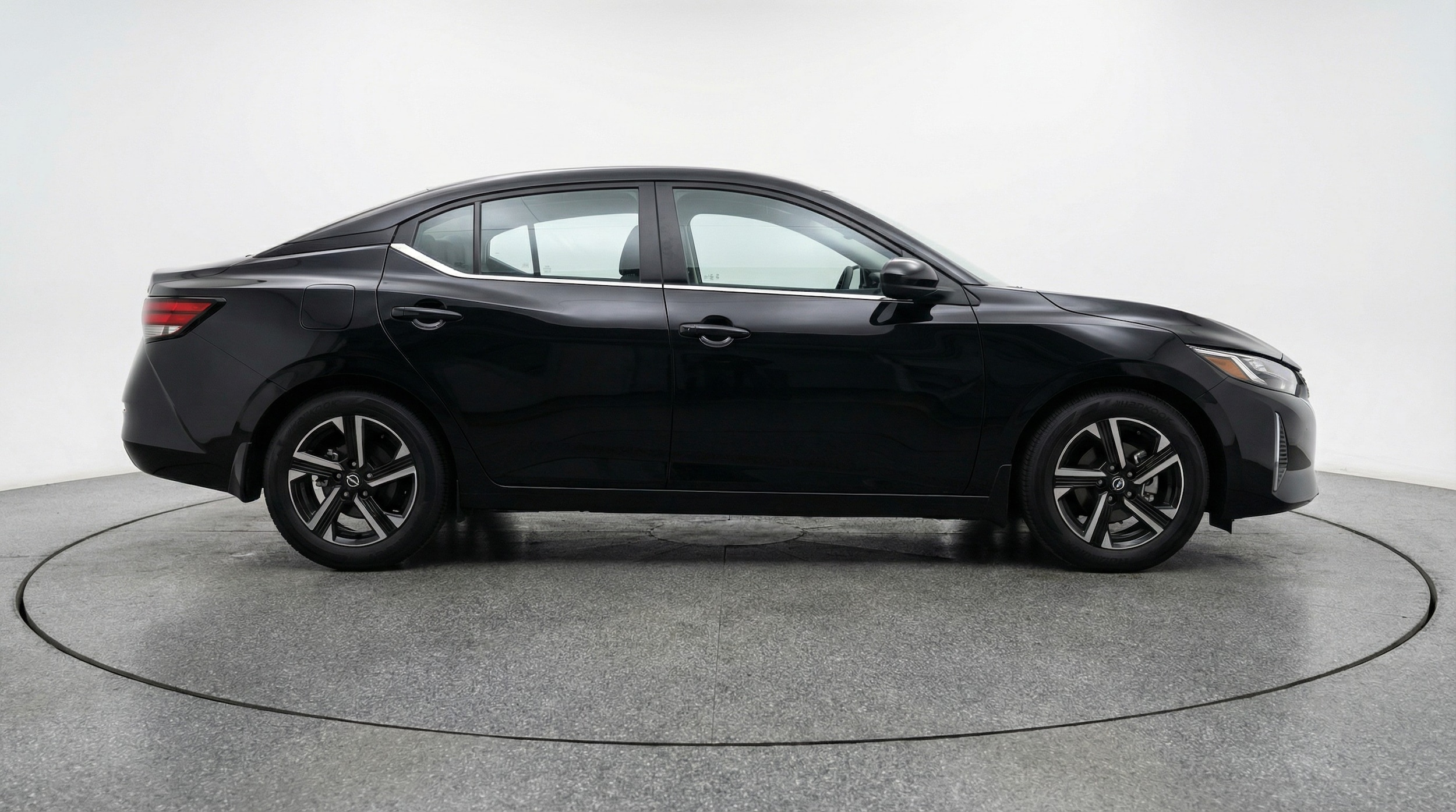 Thumbnail: 2025 Nissan Sentra - 8