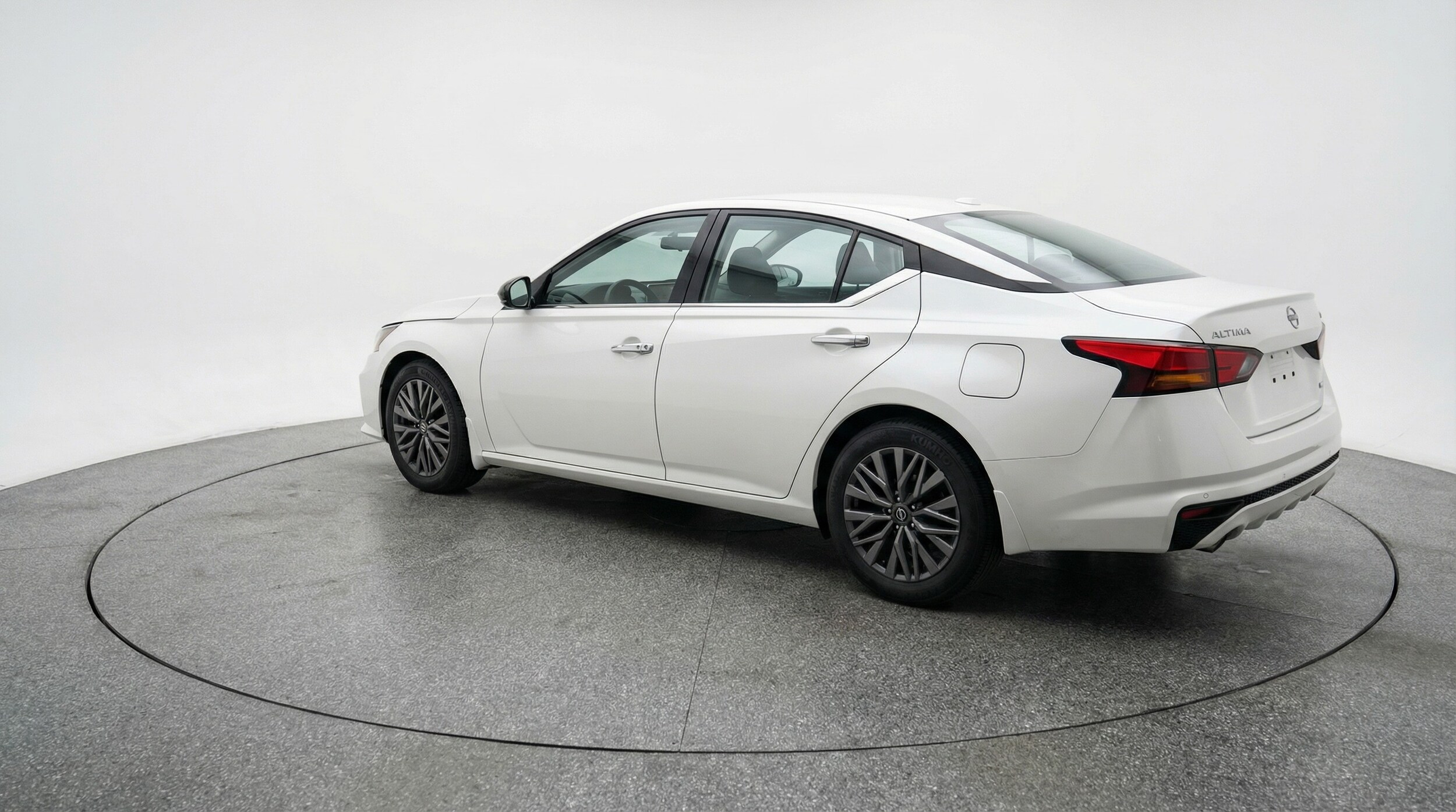 Thumbnail: 2025 Nissan Altima - 5