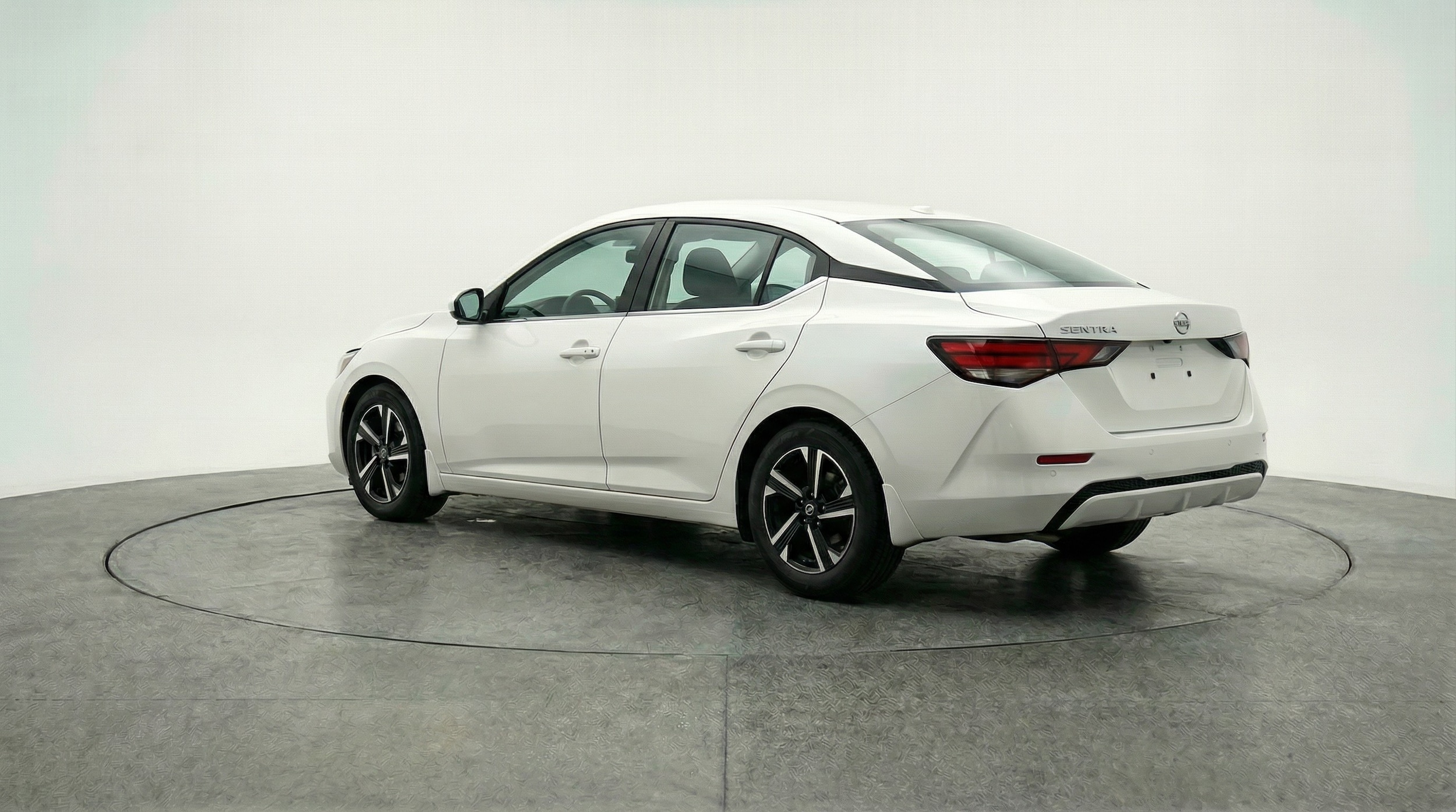 Thumbnail: 2025 Nissan Sentra - 5
