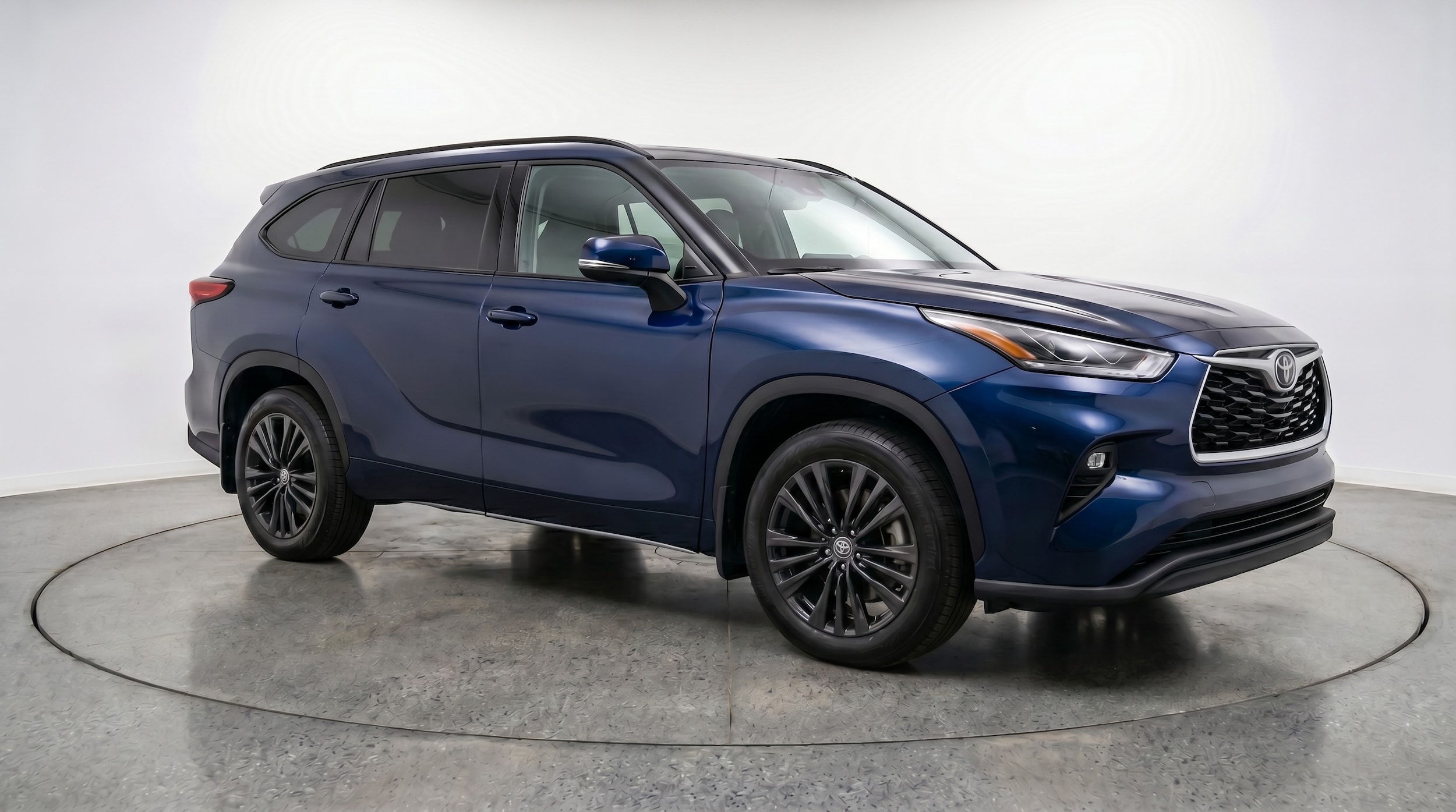 Thumbnail: 2025 Toyota Highlander - 1