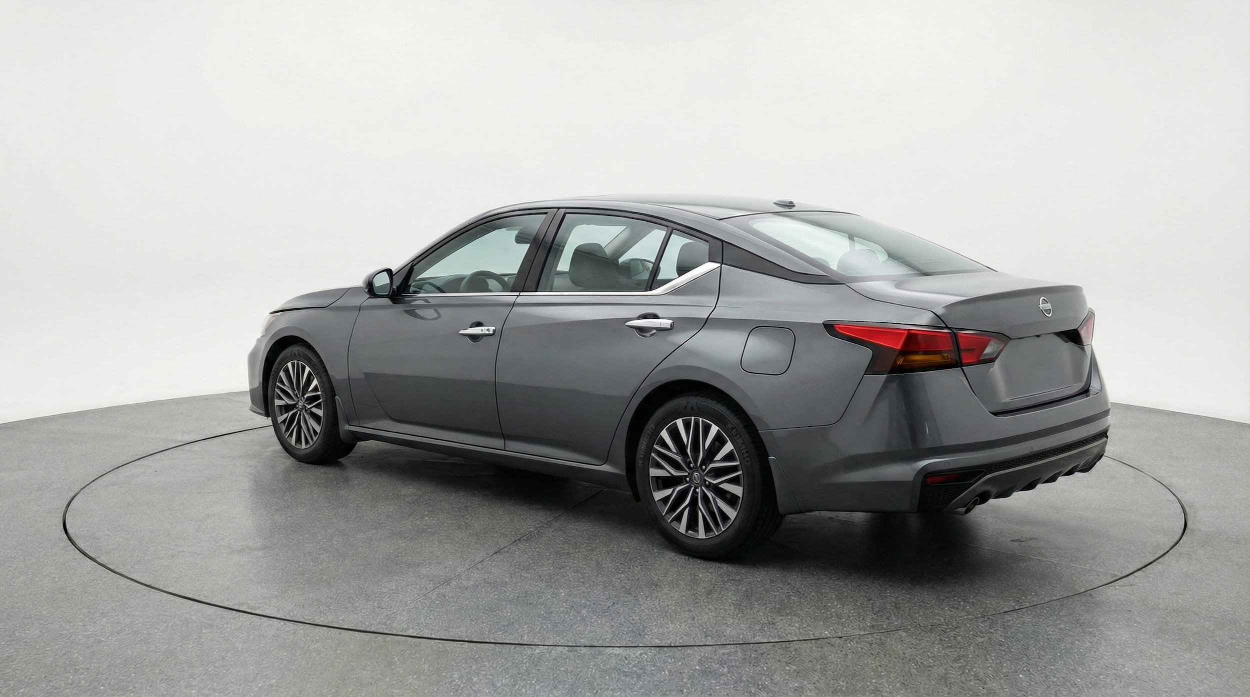 Thumbnail: 2025 Nissan Altima - 5